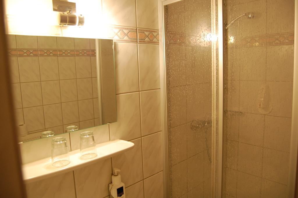 Hotel Jahnke Neubrandenburg Oda fotoğraf
