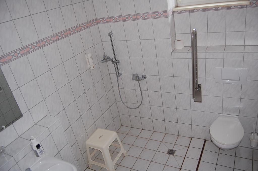 Hotel Jahnke Neubrandenburg Oda fotoğraf
